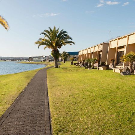 Oasis Beach Motel Taupo Ngoại thất bức ảnh