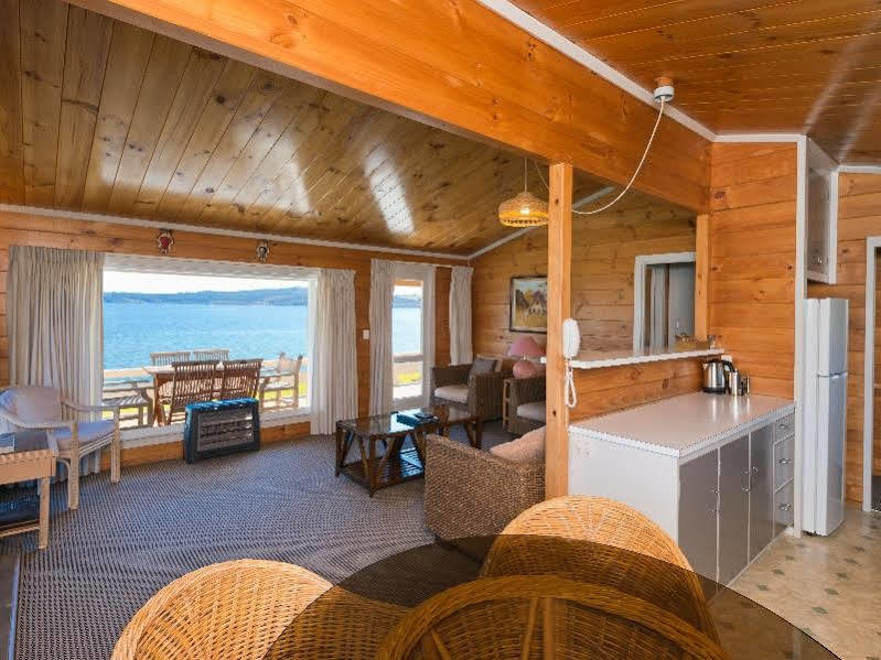 Oasis Beach Motel Taupo Ngoại thất bức ảnh